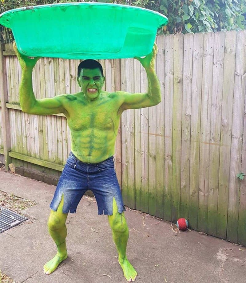 Nathaniel Ward Jakke lancering The Incredible Hulk Full Body Paint - Snog The Frog