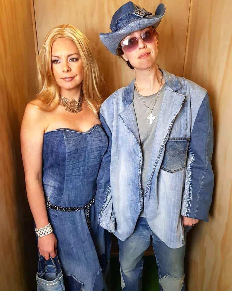 Jessica Biel channels husband Justin Timberlake and Britney Spears' iconic  DOUBLE DENIM outfits in fun snap - as fans cheekily react | Daily Mail  Online